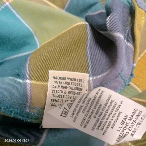 LL Bean Women's Sz Medium Blouse Shirt Button Up Front Pockets Plaid - Picture 7 of 9